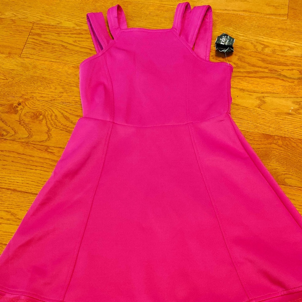 Turo Park pink dress, size 10, brand new